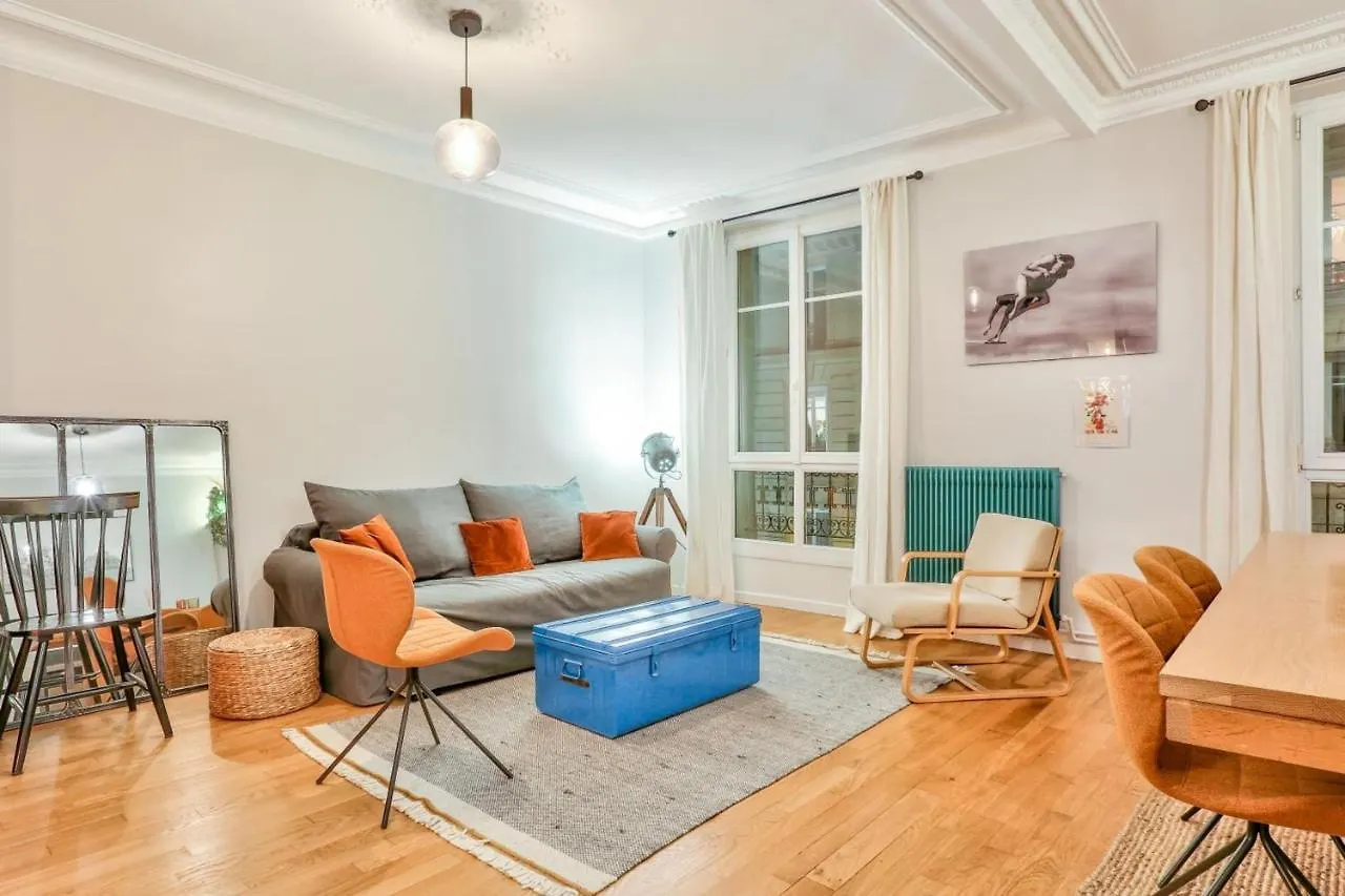 Cozy Apartment For 4 People - Paris 10 Γαλλία